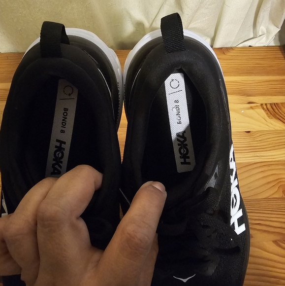 HOKA BONDI 8 - Sz8D - Picture 12 of 14